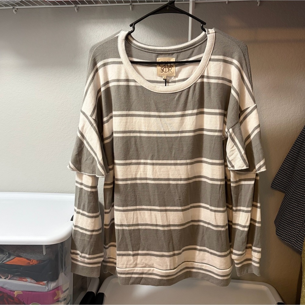 NEW Chaser Grey White Striped Ruffle Long Sleeve Knit Top MEDIUM - Picture 2 of 5